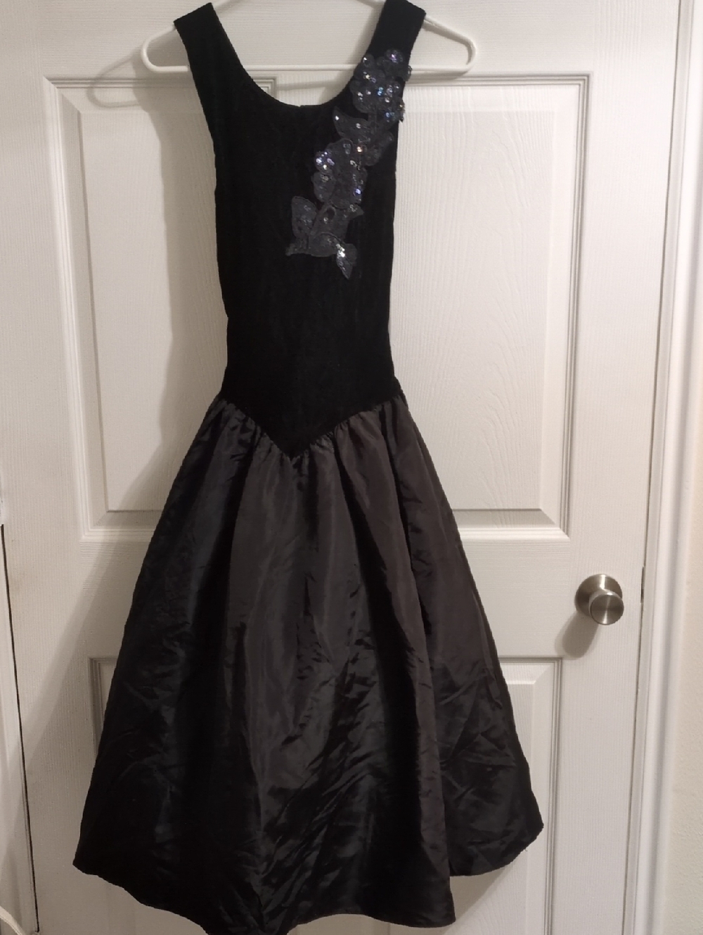 Prom Tea Length Black Formal Dress With Sequins